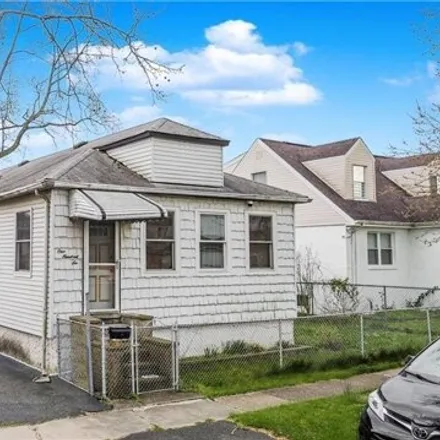 Buy this 2 bed house on 106 Winham Avenue in New York, NY 10306