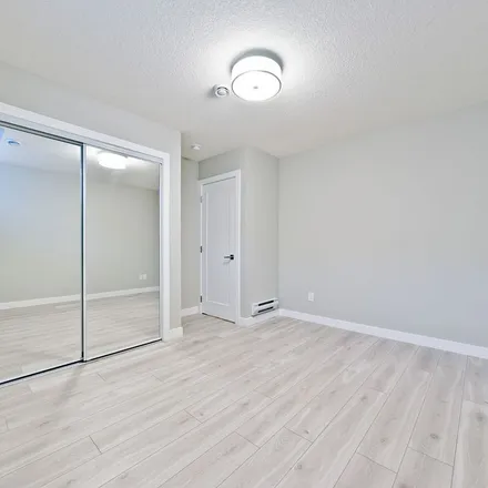 Image 5 - Red Embers Place NE, Calgary, AB T3N 1B5, Canada - Apartment for rent