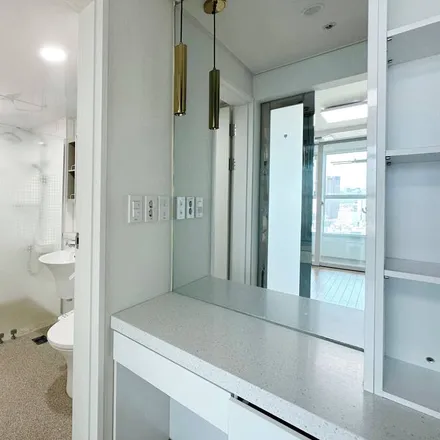 Rent this 3 bed apartment on South Korea in Seoul, Banpo 1(il)-dong