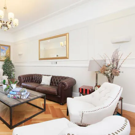 Image 5 - Crescent Grove, London, SW4 7AH, United Kingdom - House for sale