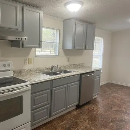 Image 3 - 1537 West Woodland Hill, Fullerton, Liberty County, TX 77535, USA - Apartment for rent