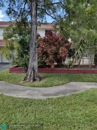Image 2 - 7213 Northwest 48th Court, Lauderhill, FL 33319, USA - House for sale