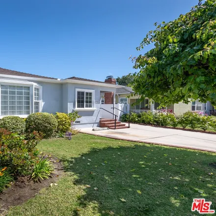 Rent this 3 bed house on 2918 Castle Heights Avenue in Los Angeles, CA 90034