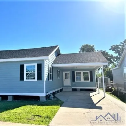 Buy this 3 bed house on 252 Walnut Street in Houma, LA 70364