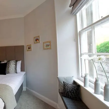 Rent this 2 bed apartment on City of Edinburgh in EH1 2JY, United Kingdom