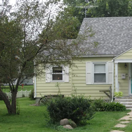 Buy this 3 bed house on 616 North F Street in Monmouth, IL 61462