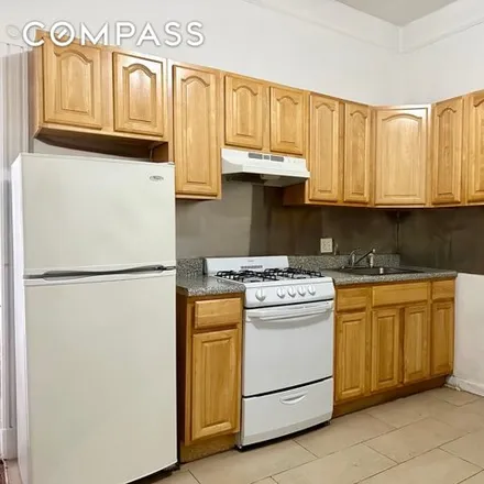 Rent this 1 bed house on 38-21 27th Street in New York, NY 11101