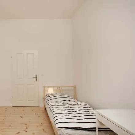 Rent this 4 bed room on Liebenwalder Straße 13 in 13347 Berlin, Germany