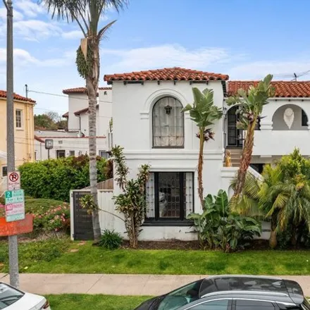 Image 1 - 8472 Oakwood Avenue, Los Angeles, CA 90048, USA - House for rent