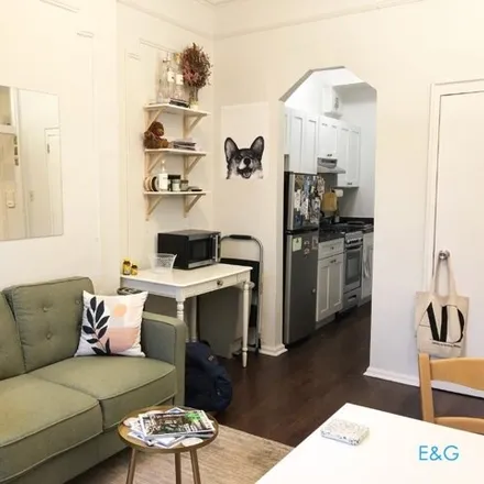 Rent this 1 bed townhouse on 53 West 127th Street in New York, NY 10027