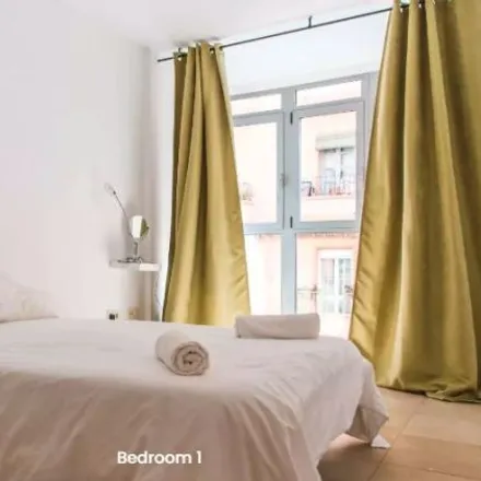 Rent this 1 bed room on Carrer de Sant Jacint Castanyeda in 46005 Valencia, Spain