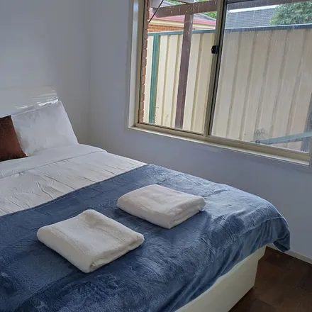 Rent this 3 bed house on Claremont Meadows NSW 2747
