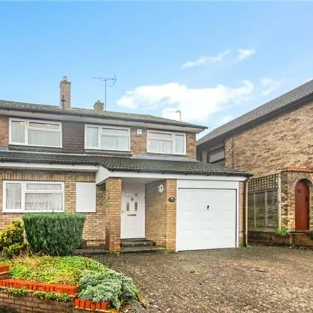 Buy this 4 bed house on 5 Mentmore Crescent in Dunstable, LU6 3NN