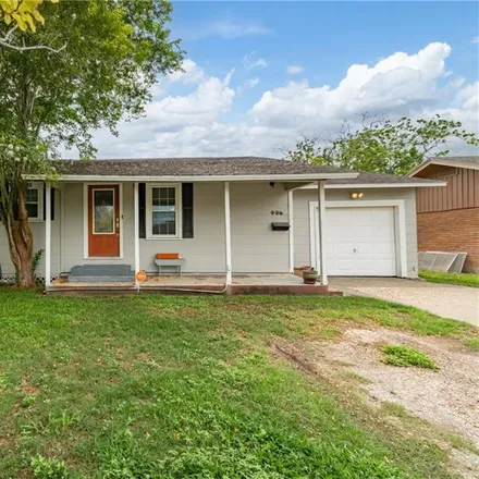 Buy this 3 bed house on 406 East 9th Street in Bishop, Nueces County