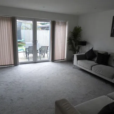 Image 4 - 18 Court Road, Frampton Cotterell, BS36 2DN, United Kingdom - Apartment for rent