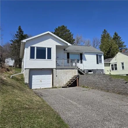 Buy this 2 bed house on 2789 West 15th Street in Duluth, MN 55806