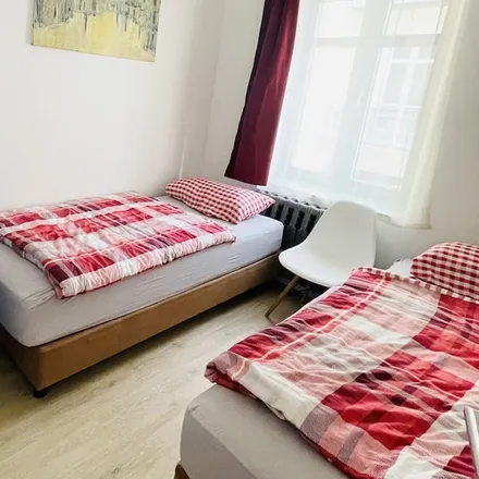 Rent this 2 bed apartment on 13088 Berlin