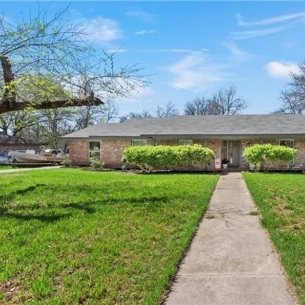 Buy this 3 bed house on 2199 North 33rd A Street in Waco, TX 76707