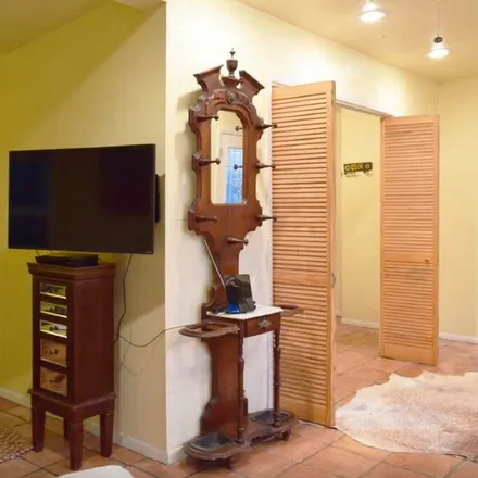 Rent this 1 bed townhouse on Houston
