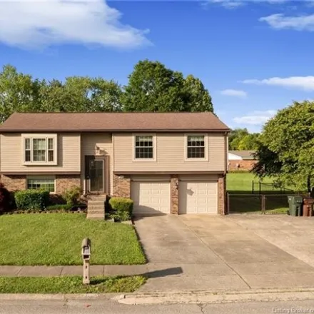 Image 1 - 2400 Oak Leaf Ln, Clarksville, Indiana, 47129 - House for sale