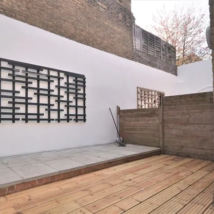 Image 3 - 24 Camden Hill Road, London, SE19 1NR, United Kingdom - Townhouse for rent