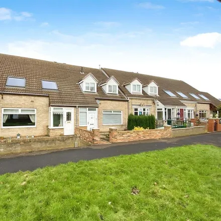 Rent this 3 bed house on Douglas Close in South Tyneside, NE34 8JY