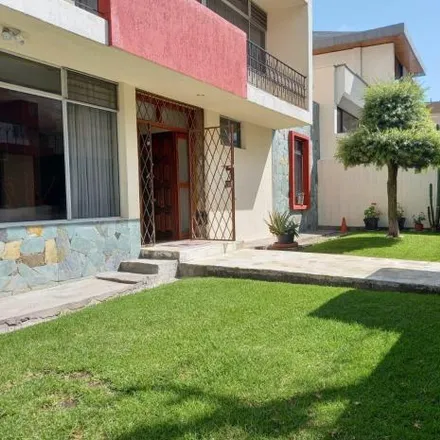 Rent this 6 bed house on Avenida de los Granados in 170513, Quito
