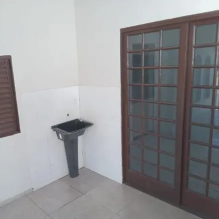 Rent this 3 bed house on Rua Guaríba in Jardim Bela Vista, Catanduva - SP