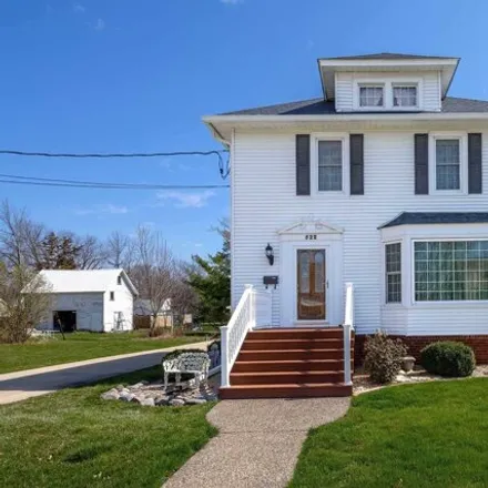 Buy this 3 bed house on 223 East South Street in Geneseo, IL 61254