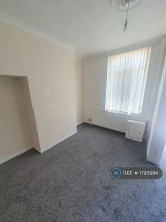 Image 6 - Coltman Street, Middlesbrough, TS3 6NL, United Kingdom - Townhouse for rent