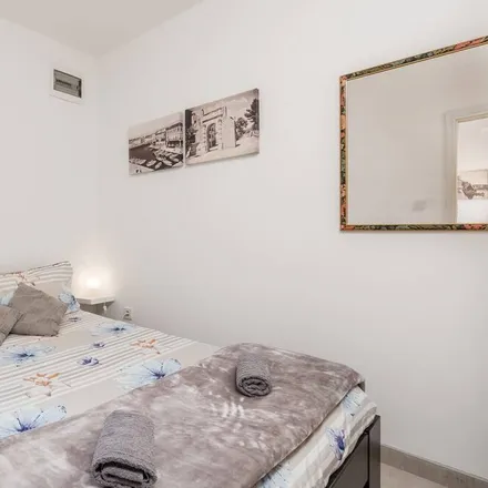 Image 6 - 51557 Grad Cres, Croatia - Apartment for rent