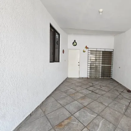 Buy this 5 bed house on Avenida de las Flores in Fraccionamiento Heriberto Kehoe Vicent, 86030 Villahermosa