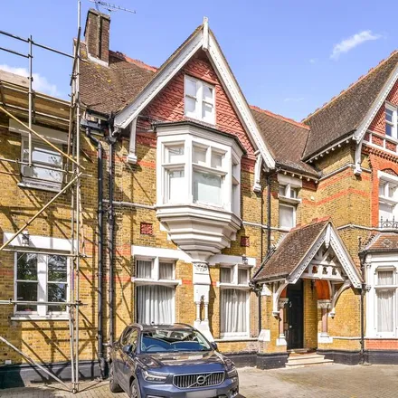 Rent this 3 bed apartment on 16a North Common Road in London, W5 2QB