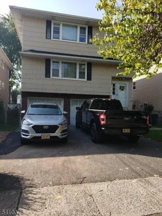 Rent this 3 bed townhouse on 27 Vreeland Street in Lodi, NJ 07644
