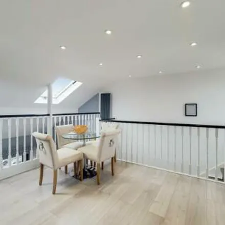 Rent this 2 bed apartment on Prothero Road in London, SW6 7LZ