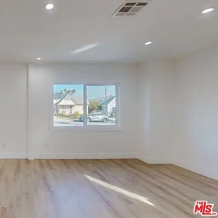 Image 9 - 3882 West 58th Place, Los Angeles, CA 90043, USA - House for sale