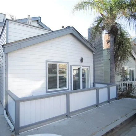 Rent this studio apartment on 207 Lugonia Street in Newport Beach, CA 92663