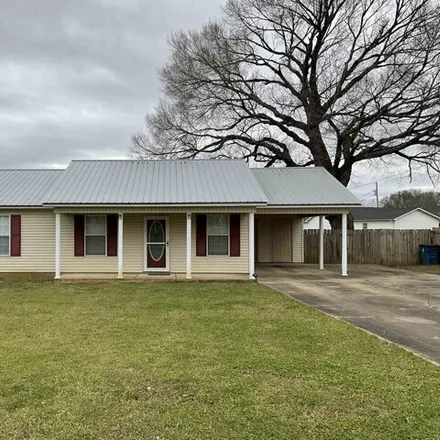 Buy this 3 bed house on 91 West Tracy Street in Bells, Crockett County