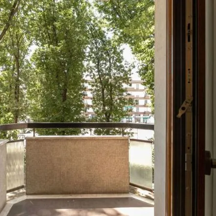 Image 9 - Via Berna, 20147 Milan MI, Italy - Apartment for rent