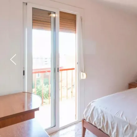 Rent this 3 bed room on Avinguda de Can Serra in 23, 08906 l'Hospitalet de Llobregat