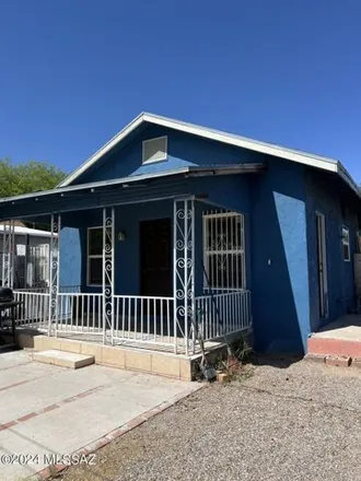 Rent this 3 bed house on 2172 South 7th Avenue in South Tucson, Pima County