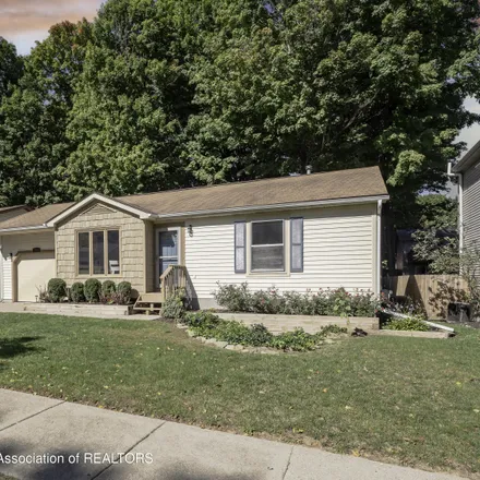 Buy this 3 bed house on 1915 Fairmont Street in Lansing, MI 48911