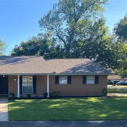 Rent this 3 bed house on 100 Mulberry Street in Lake Jackson, TX 77566