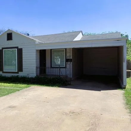 Rent this 3 bed house on 2335 32nd Street in Lubbock, TX 79411
