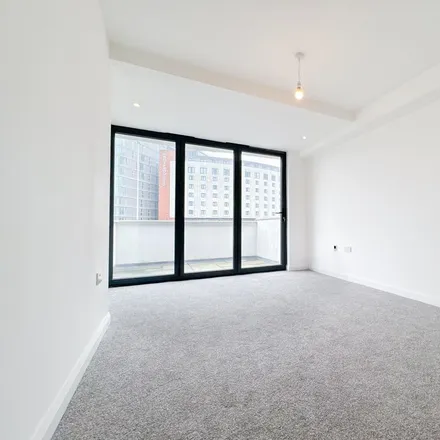 Image 1 - Gaumont Approach, Watford, WD17 1LJ, United Kingdom - Apartment for rent