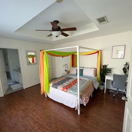 Rent this 1 bed room on 2933 North Bend Drive in Dallas, TX 75229