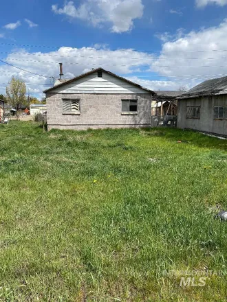 Image 2 - 612 East Ithaca Street, Caldwell, ID 83605, USA - House for sale