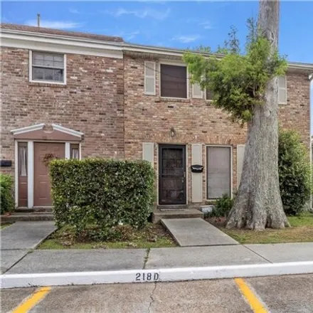 Buy this 3 bed condo on 218 Terry Parkway in Terrytown, Jefferson Parish