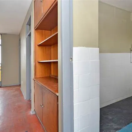 Image 5 - Pietersen Street, Doornfontein, Johannesburg, 2001, South Africa - Apartment for rent