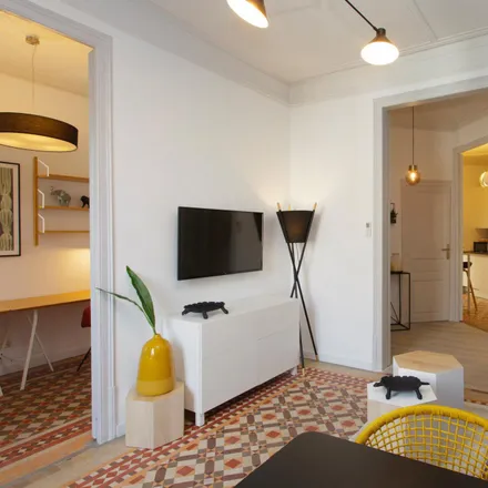 Image 8 - Triangle friqui, Carrer de Girona, 78, 08009 Barcelona, Spain - Apartment for rent